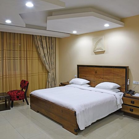 אנטבה Imperial Golf View Hotel מראה חיצוני תמונה