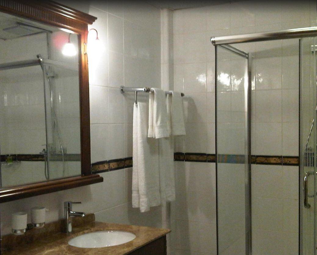 אנטבה Imperial Golf View Hotel מראה חיצוני תמונה