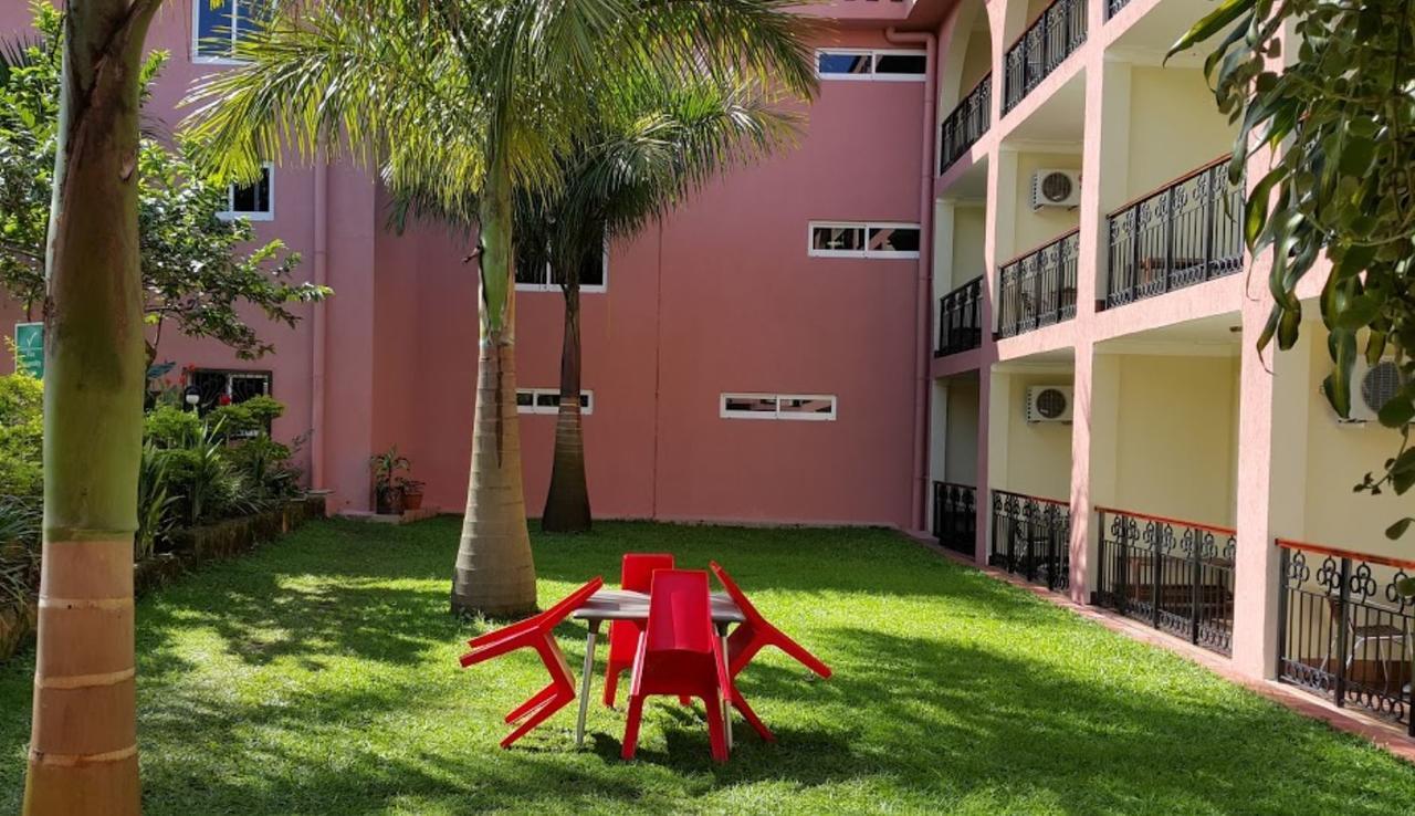 אנטבה Imperial Golf View Hotel מראה חיצוני תמונה