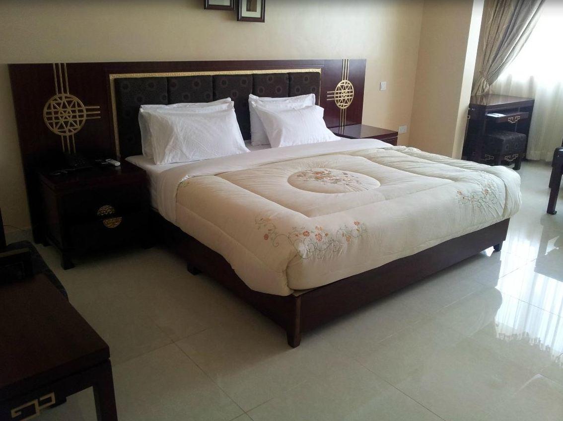 אנטבה Imperial Golf View Hotel מראה חיצוני תמונה