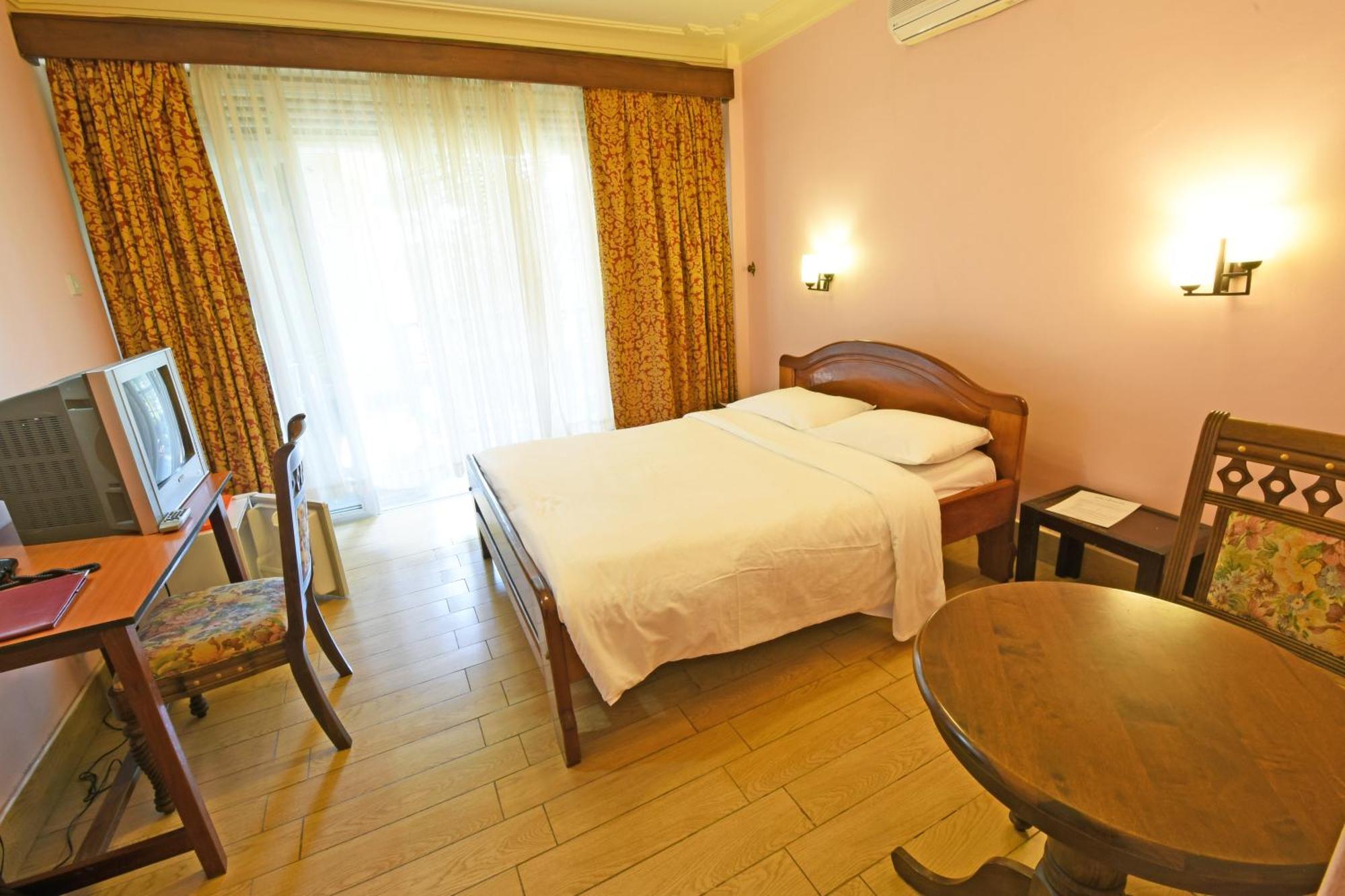 אנטבה Imperial Golf View Hotel מראה חיצוני תמונה