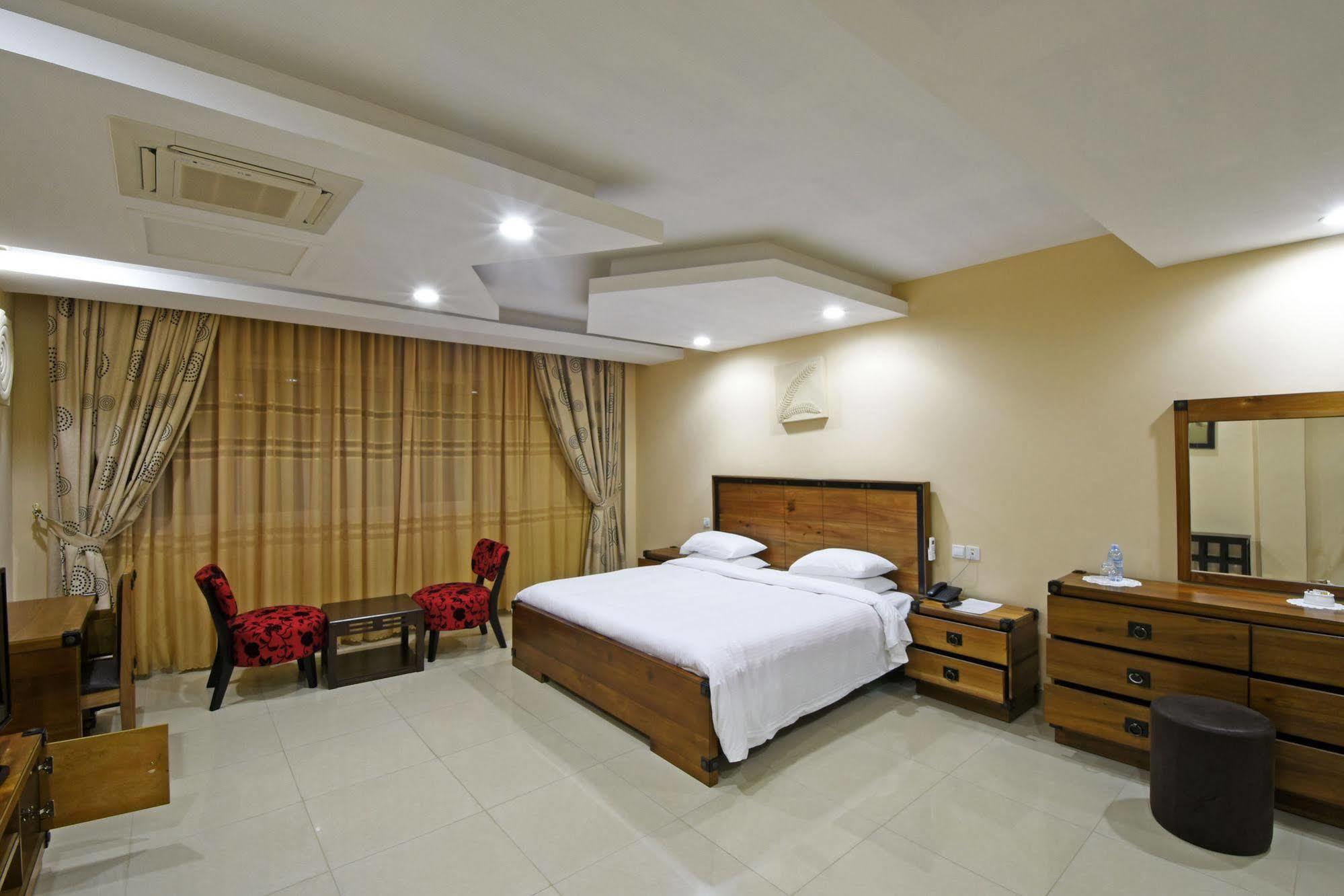 אנטבה Imperial Golf View Hotel מראה חיצוני תמונה