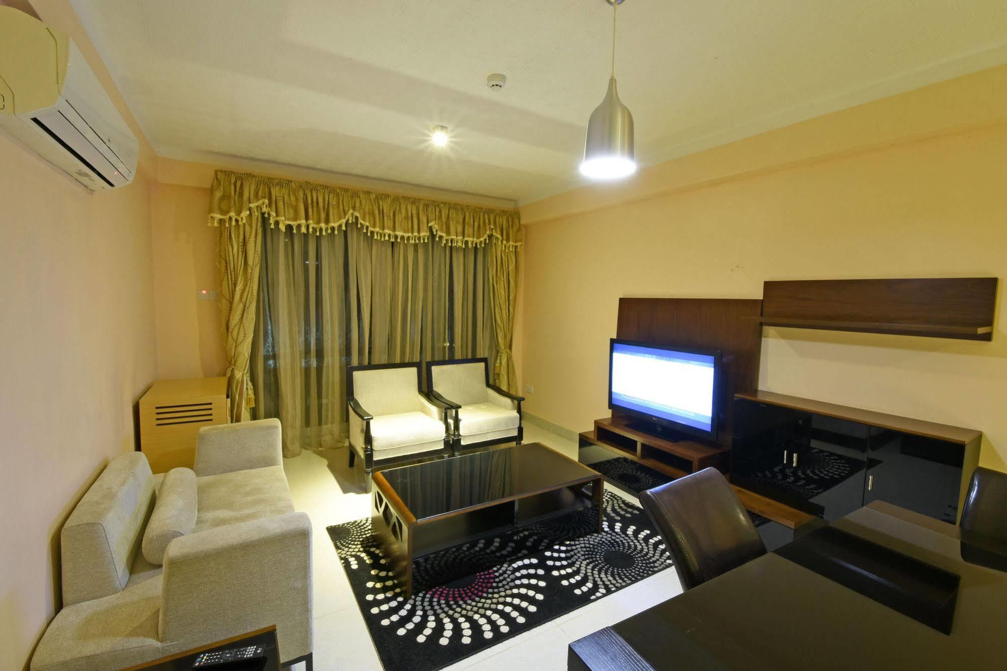 אנטבה Imperial Golf View Hotel מראה חיצוני תמונה