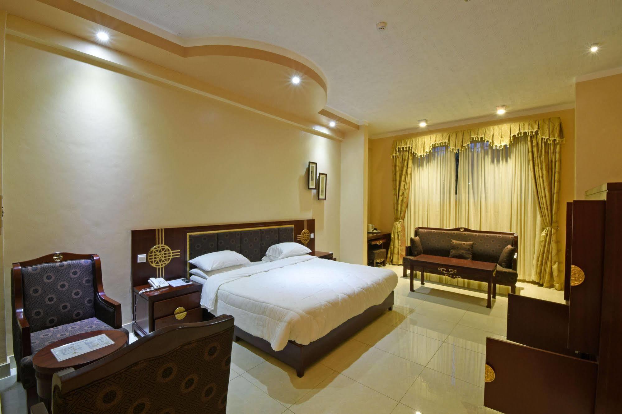 אנטבה Imperial Golf View Hotel מראה חיצוני תמונה